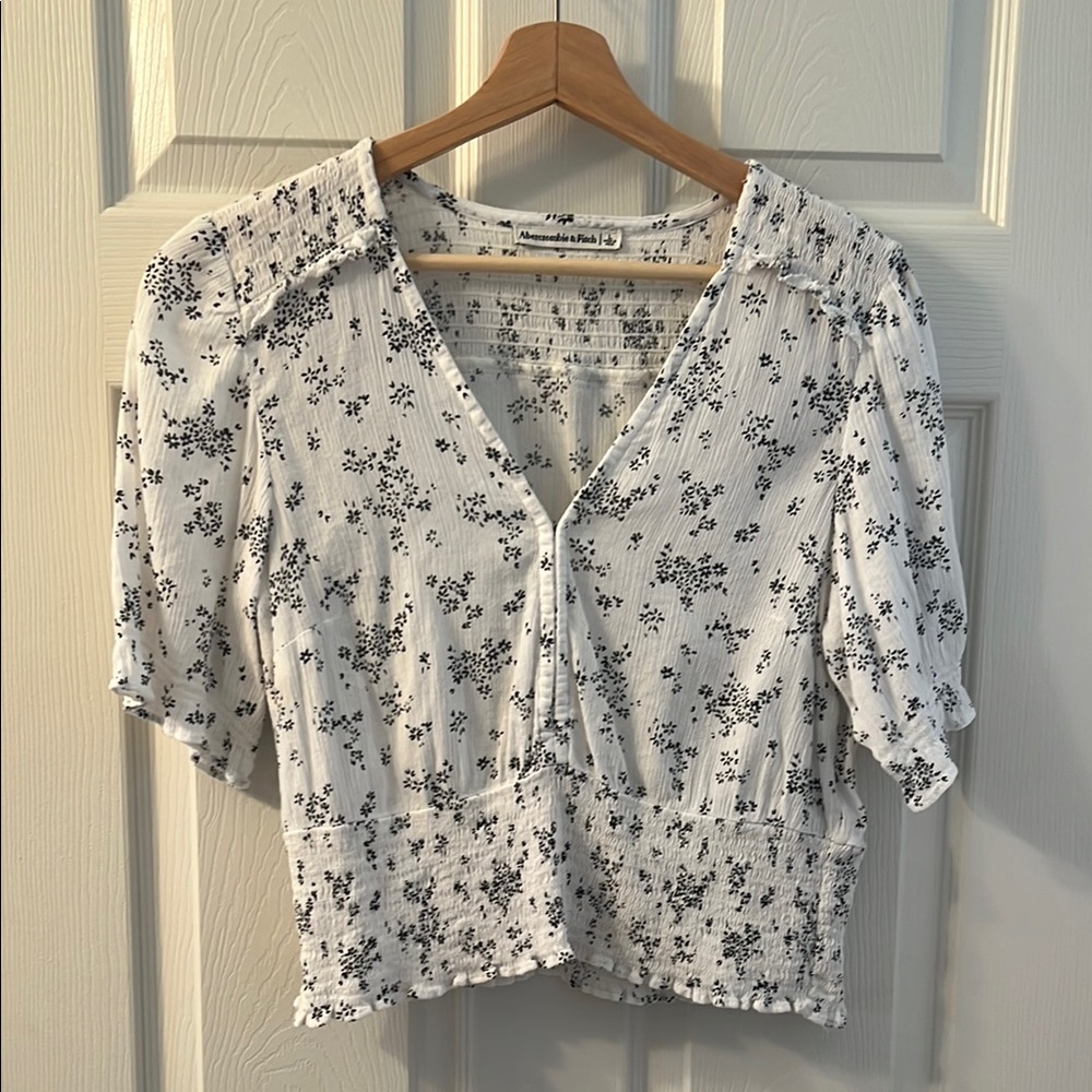 Floral White and Black Women's Top